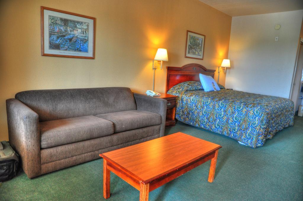 Lone Star Inn And Suites Victoria Esterno foto