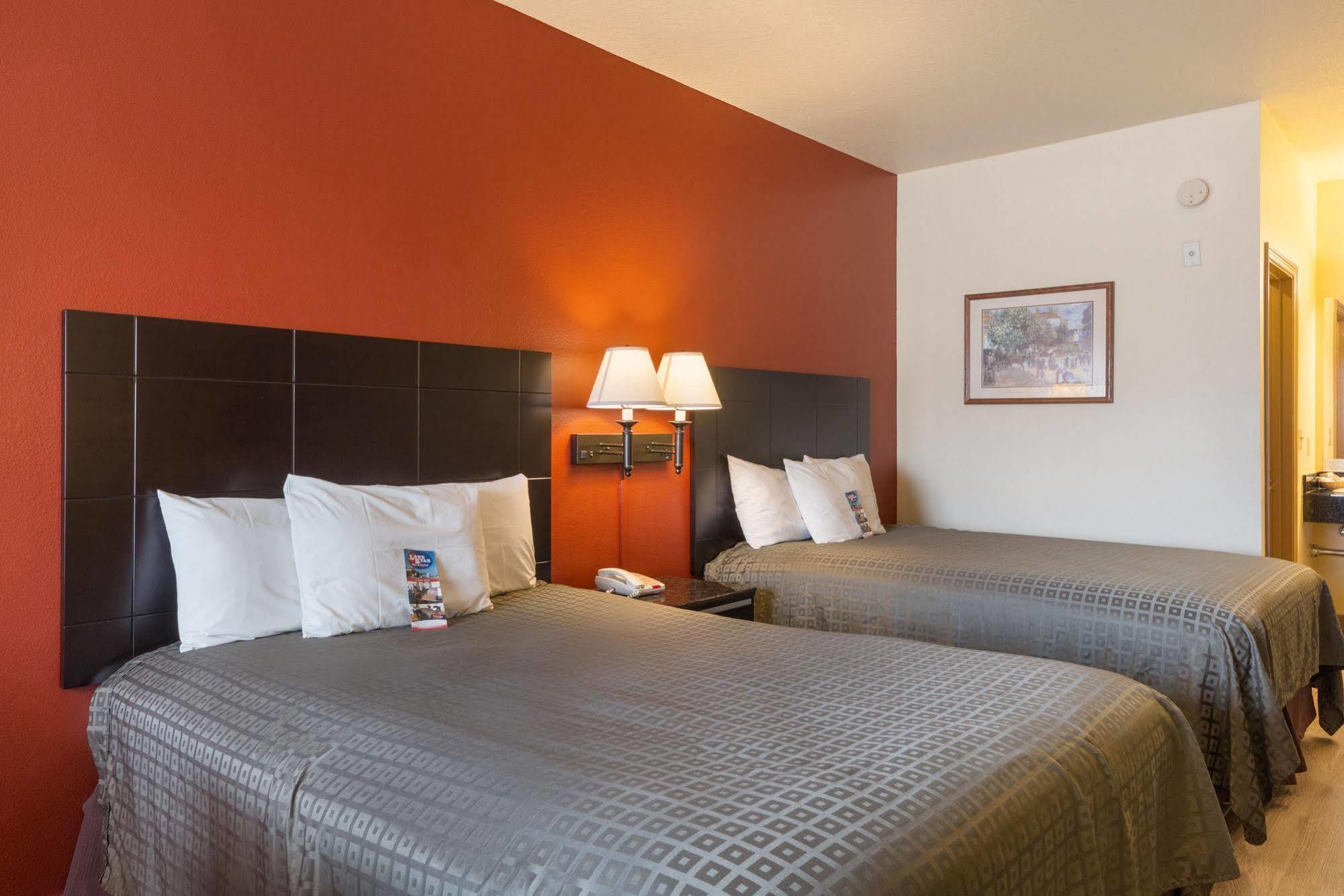 Lone Star Inn And Suites Victoria Esterno foto