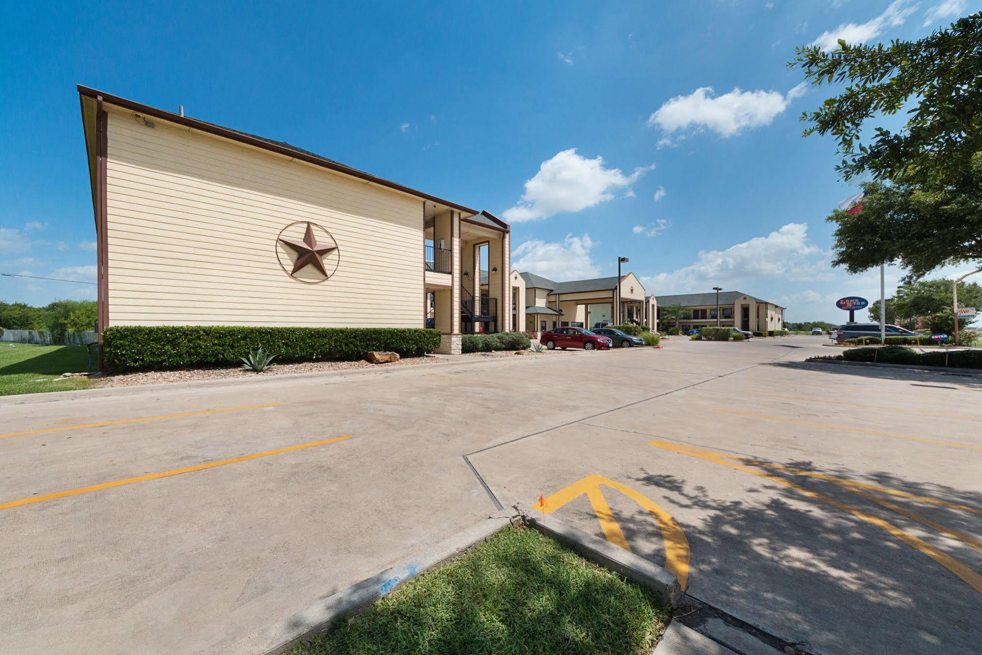 Lone Star Inn And Suites Victoria Esterno foto